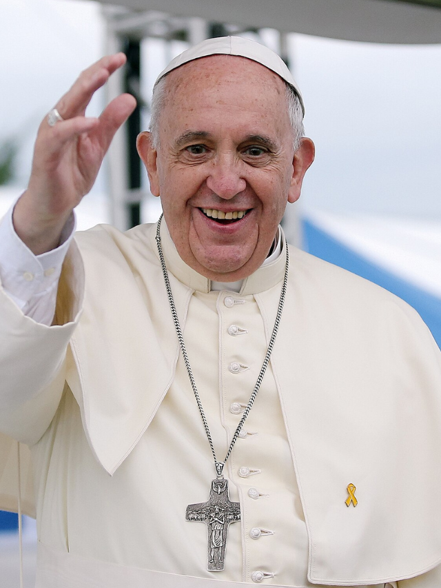 Conheça sete curiosidades sobre o papa Francisco