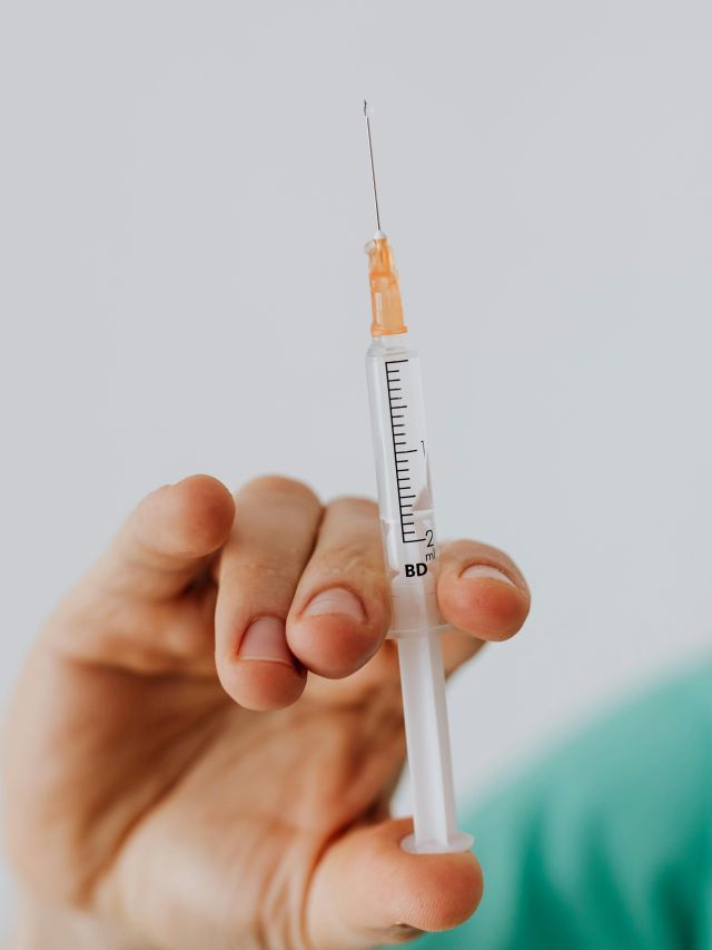 Vacina contra gripe é segura e não causa a doença